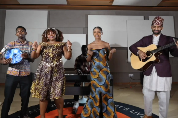 Cinco estudiantes internacionales estrenan “The Chinese Dream” en Nanchang video poster